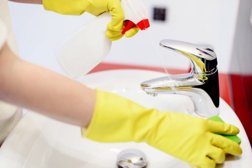 Manager handling an unresolved carpet cleaning issue